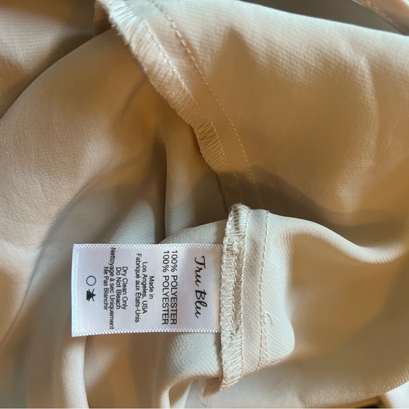 PLANET BLUE LIFE TRU BLU MOON DRESS REALISATION
PAR CULT GAIA STONE COLD
FOX - Picture 5 of 6